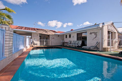 Cara Motel - Mackay Tourism 1