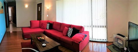Cara Nobbys Beach 11 Wesley Avenue - Mackay Tourism 1