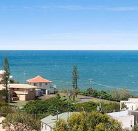 Carolyn's Beach House - Mackay Tourism