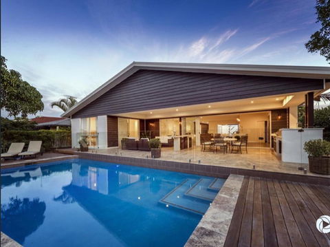 Casa Royale - Mackay Tourism 0