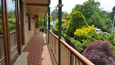 Cascades Manor Luxury Homestay Katoomba - Mackay Tourism 2