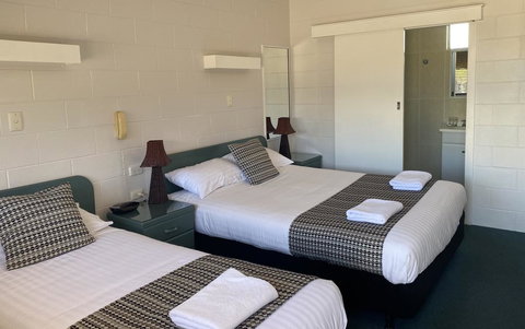 Castlereagh Lodge Motel - Mackay Tourism 1