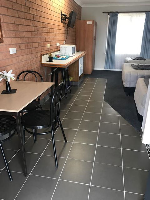 Castlereagh Motor Inn - Mackay Tourism 2