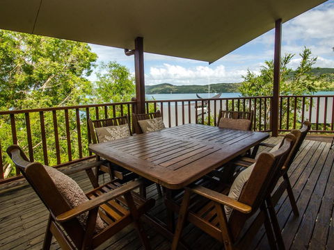 Casuarina Cove 1 - Mackay Tourism 3