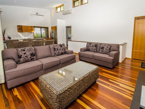 Casuarina Cove 1 - Mackay Tourism 2