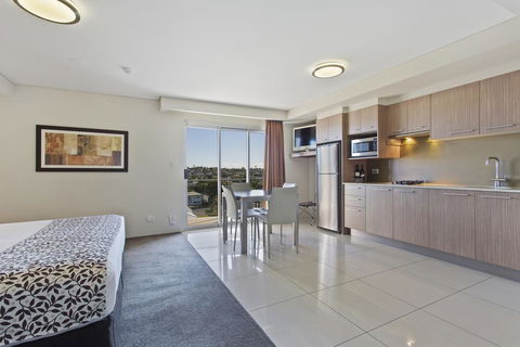 CBD Executive Apartments - Mackay Tourism 2