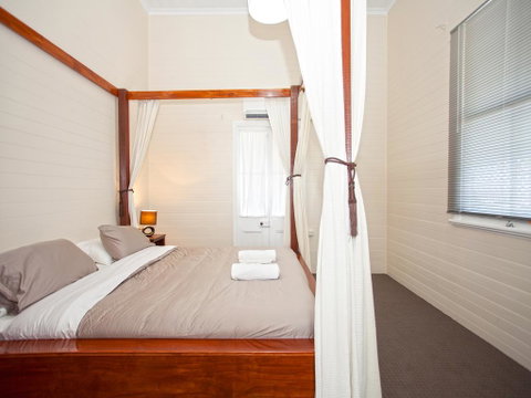 CBD Holiday Home - Mackay Tourism 2