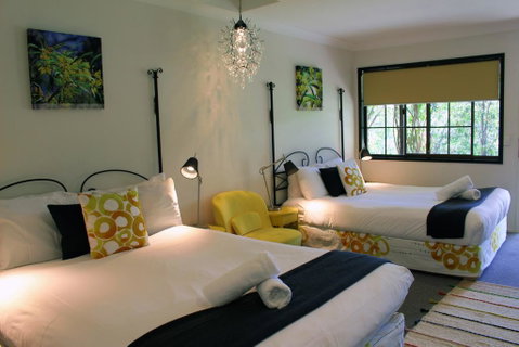 Cedar Creek Lodges - Mackay Tourism 2