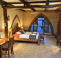 Cedar Park Rainforest Resort - Mackay Tourism