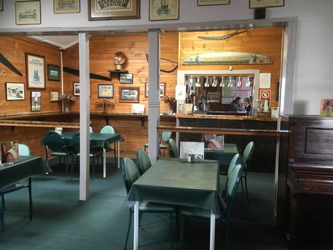 Centennial Hotel Gulgong - Mackay Tourism 3