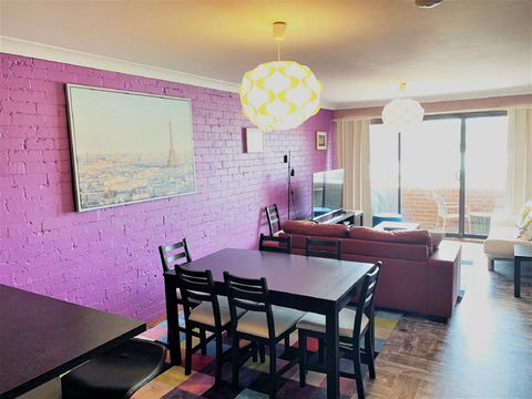Central Park 14 - Centrally Located With Views To The Mountains - Mackay Tourism 2
