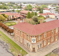 Central Springs Inn - Mackay Tourism