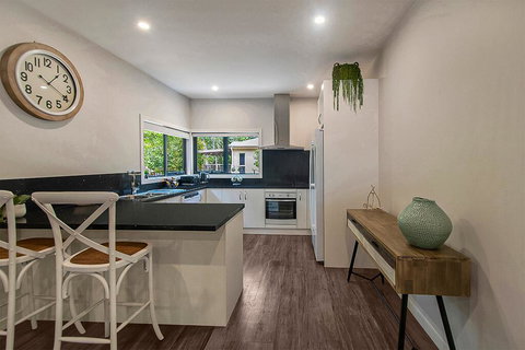 Central Views Halls Gap - Mackay Tourism 2