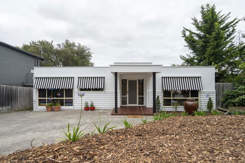 Chalet Of Rye - Mackay Tourism 0