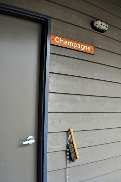 Champagne - Mackay Tourism 3