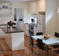 Champagne Stays Apartment - Mackay Tourism