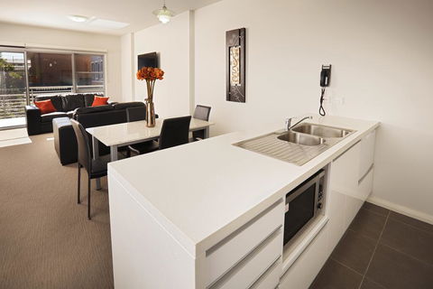Charlestown Terrace Apartments - Mackay Tourism 1