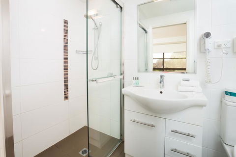 Charlestown Terrace Apartments - Mackay Tourism 3