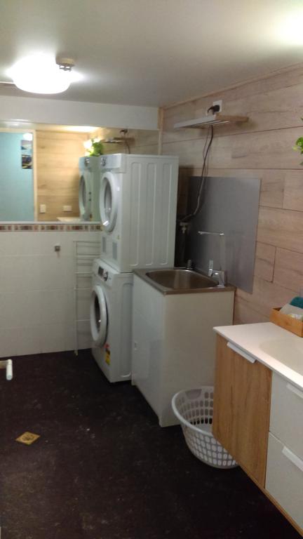 Charlton Apartments - Mackay Tourism 3
