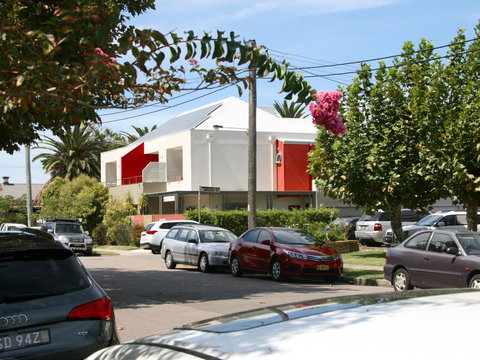 Chaucer Palms Boutique B&B - Mackay Tourism 1