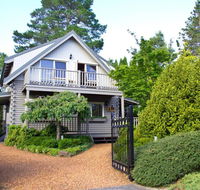 Cherry Cottage - Leura - Mackay Tourism