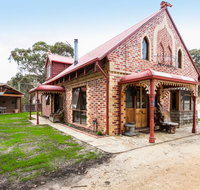 Chianti Cottages - Mackay Tourism