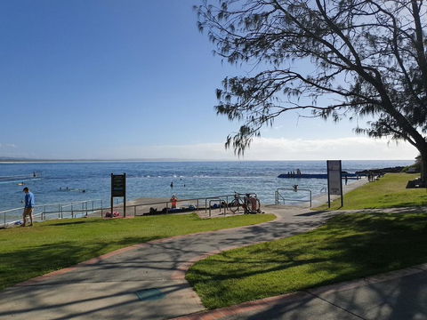 CHILL-OUT BEACHSIDE @ FORSTER - Mackay Tourism 3