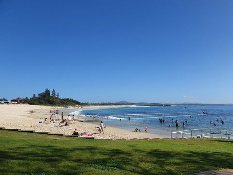 CHILL-OUT BEACHSIDE @ FORSTER - Mackay Tourism 0