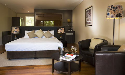 Cicada Lodge - Mackay Tourism 3
