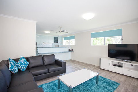 City Beach Holiday House - Mackay Tourism 2
