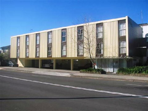 City Beach Motel - Mackay Tourism 1