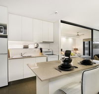 City Getaway Modern Bowen Hills 1 Bedroom with Free WIFI and Parking - Mackay Tourism