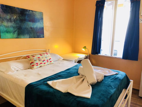 Civic Guesthouse - Mackay Tourism 1