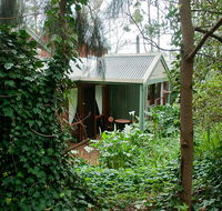 Clarendon Chalets - Mackay Tourism