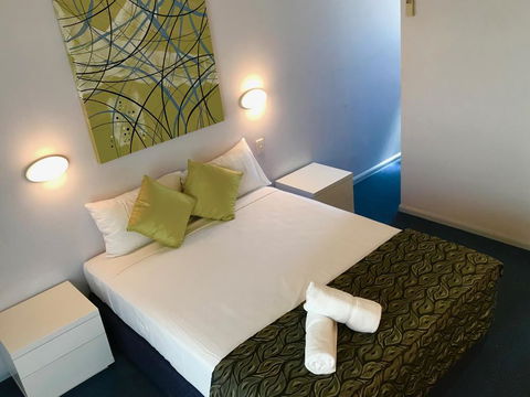 Cleveland Bay Air Motel - Mackay Tourism 3