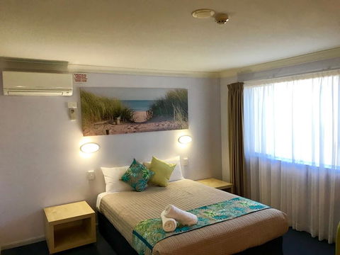 Cleveland Bay Air Motel - Mackay Tourism 1