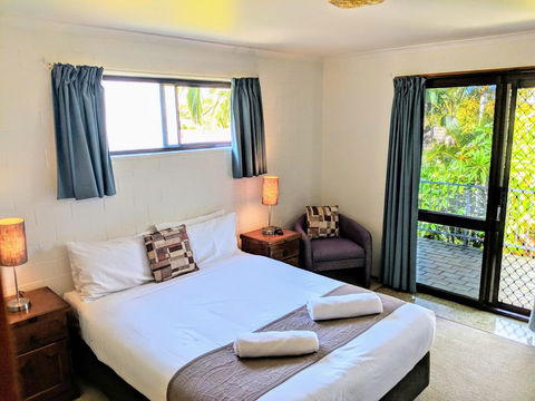 Cleveland Visitor Villas Motel - Mackay Tourism 2