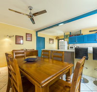 Clifton Beach House - Mackay Tourism
