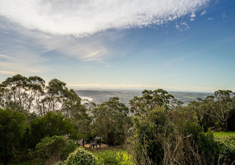 Cloud Nine - Arthurs Seat - Mackay Tourism 3