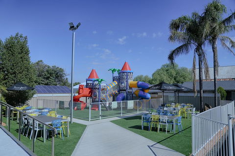 Coachman Hotel Motel - Mackay Tourism 3