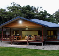Coconut Beach House - Mackay Tourism