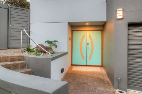 Coffs Jetty Beach House - Mackay Tourism 3