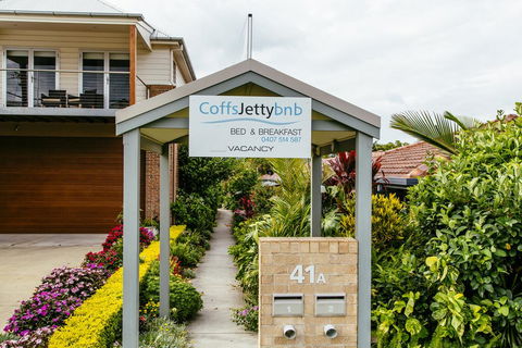 Coffs Jetty Bed And Breakfast - Mackay Tourism 1