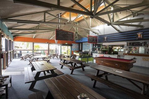 Colonial Village Cabins, Camping & Tours - Hervey Bay YHA - Mackay Tourism 3