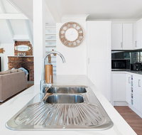 Combined Kingsley Beach House - Mackay Tourism
