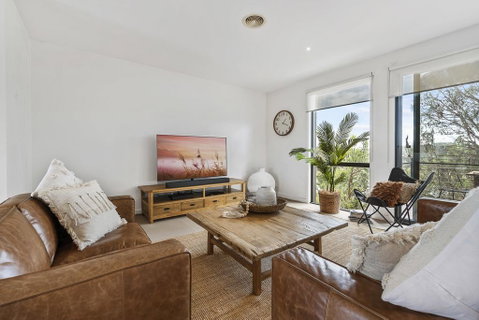 Comfy Coast Drive Condo - Mackay Tourism 3
