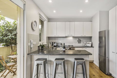 Convenient And Quiet In Sophisticated Malvern - Mackay Tourism 1