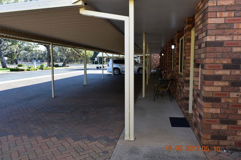 Cooee Motel - Mackay Tourism 3