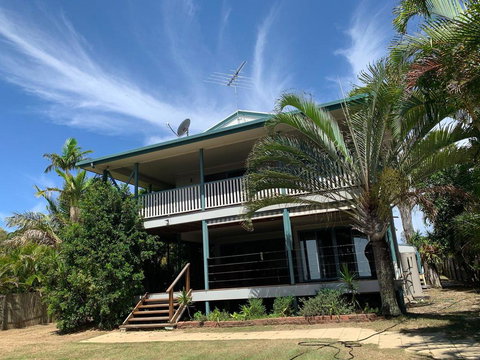 Cooks Hideaway - Mackay Tourism 0