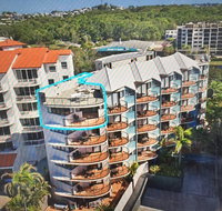 Coral Sea Views Beachfront Penthouse - Mackay Tourism
